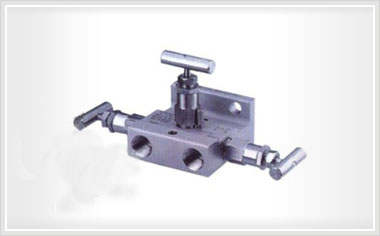 1151法兰式三阀组